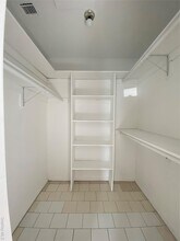 355 Bayville Ave in Bayville, NY - Building Photo - Building Photo