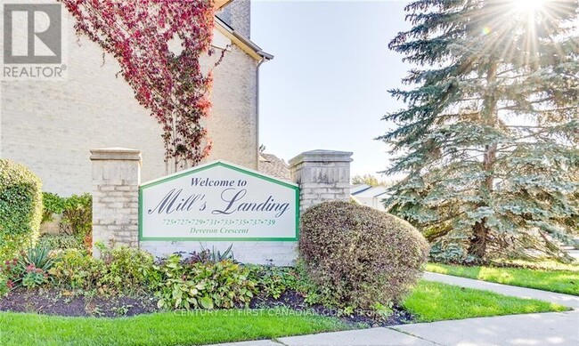 725 Deveron Crescent in London, ON - Building Photo - Building Photo