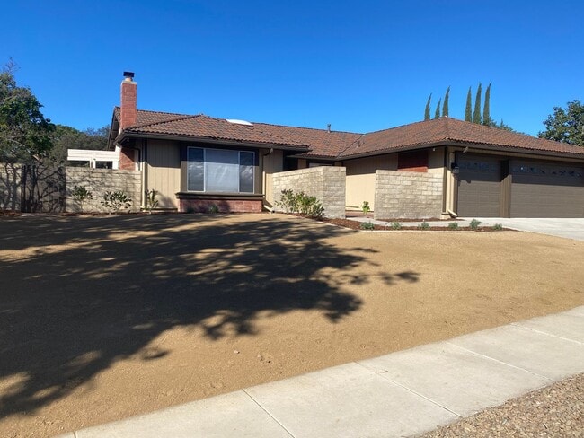 3 Venus St in Thousand Oaks, CA - Building Photo - Building Photo