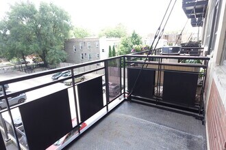 3963 W Belmont Ave in Chicago, IL - Building Photo - Building Photo