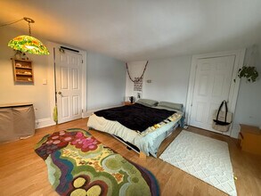 6 Rice St, Unit 3 in Cambridge, MA - Foto de edificio - Building Photo