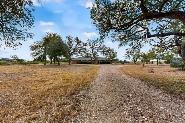 5180 Fm 972 in Granger, TX - Building Photo - Building Photo