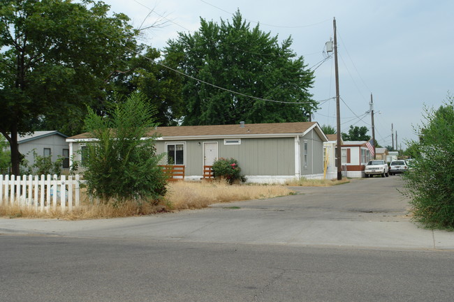 Hampton Mobile Estates in Boise, ID - Building Photo - Building Photo