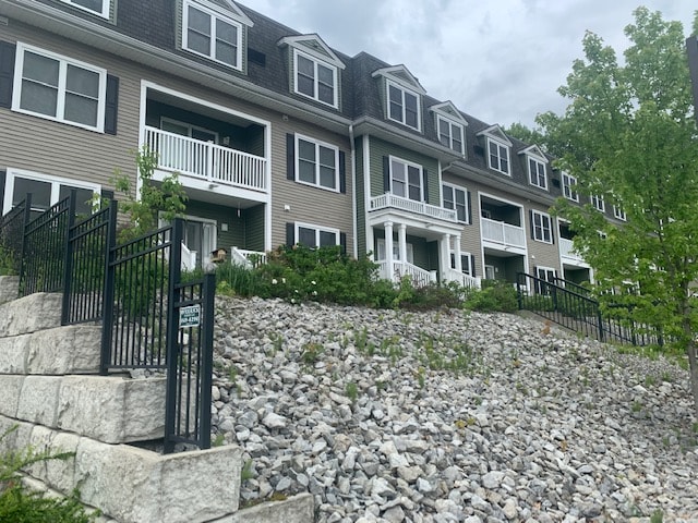 62 Lincoln St in Essex, VT - Foto de edificio