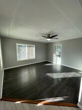 69 W Beverly Ave in Clovis, CA - Building Photo - Building Photo
