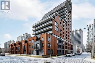 60 Berwick Ave in Toronto, ON - Building Photo