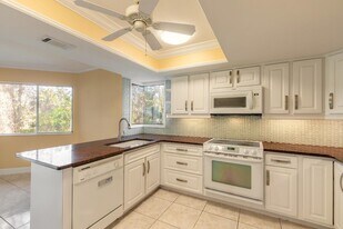 24 Pinehurst Pl in Palm Coast, FL - Building Photo