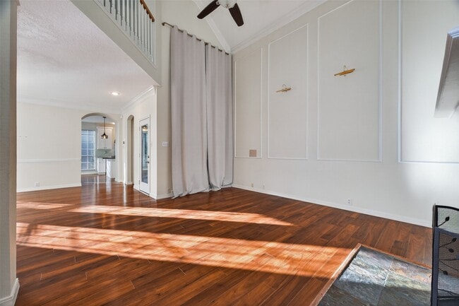 12912 Kingsbridge Ln