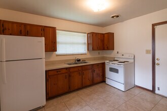 1818 Dawsey St in Tallahassee, FL - Building Photo - Building Photo