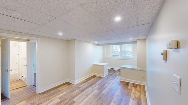 1629 Commonwealth Ave, Unit 1 in Boston, MA - Building Photo - Building Photo