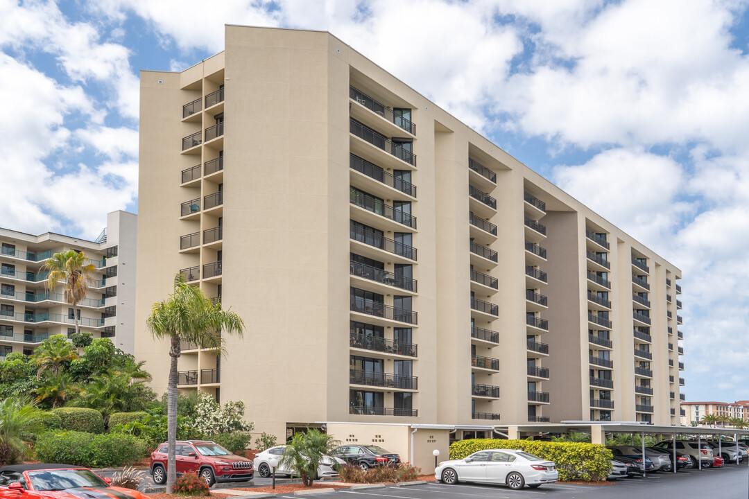 Island Walk Condominium in Clearwater, FL - Building Photo