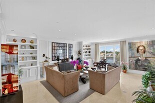 19925 NE 39th Pl in Miami, FL - Building Photo