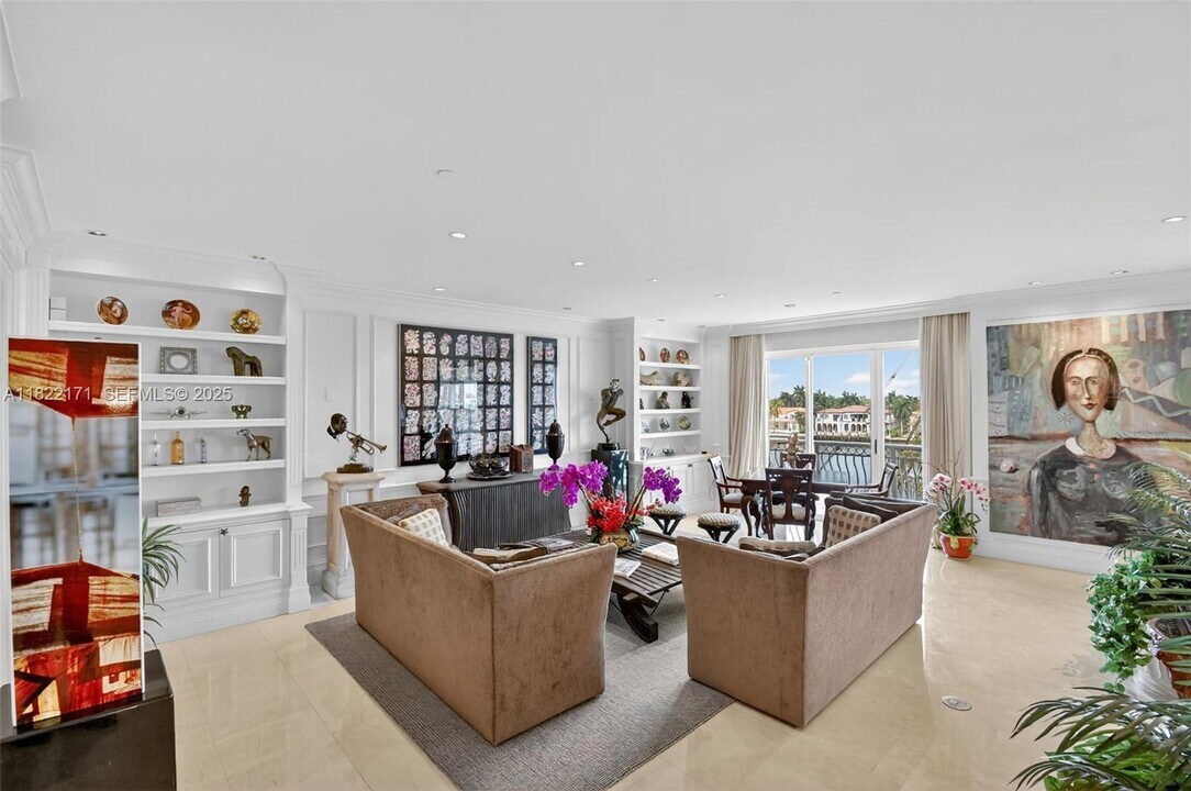 19925 NE 39th Pl in Miami, FL - Building Photo