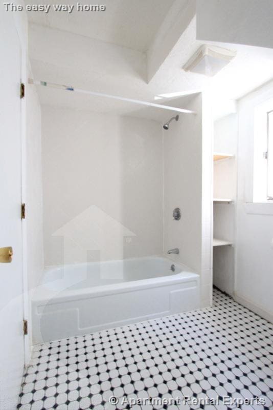 569 Main St, Unit #1 in Medford, MA - Building Photo - Building Photo