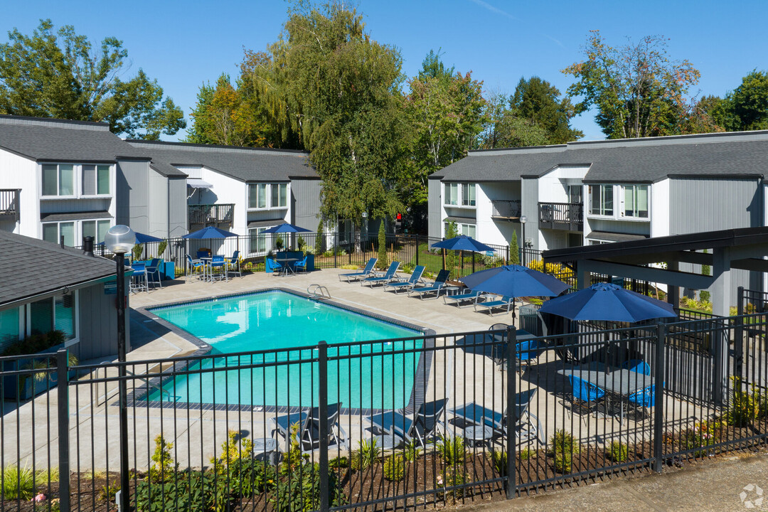 Hidden Oaks Apartments in Portland, OR - Foto de edificio