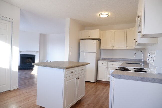 property at 2921 Harding St