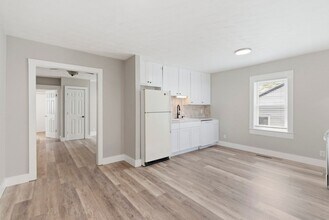 2154 E Cairo St in Springfield, MO - Building Photo - Building Photo