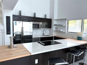 401 Jefferson Ave, Unit 3 in Miami Beach, FL - Foto de edificio - Building Photo