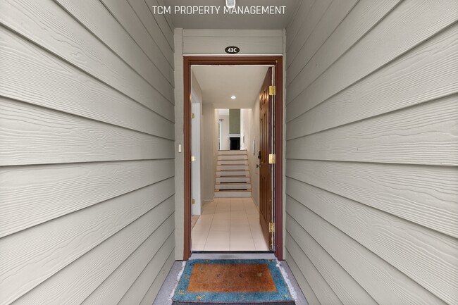 2939 76th Ave SE, Unit 2939 76th SE Unit #43C in Mercer Island, WA - Building Photo - Building Photo