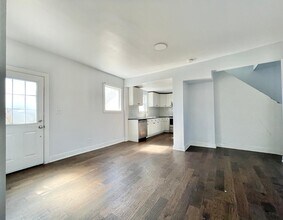 133 Oakdale Ave in St Catharines, ON - Building Photo - Building Photo