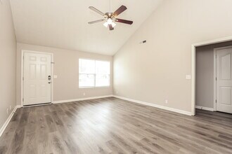 1225 Eastwoods Dr in Murfreesboro, TN - Building Photo - Building Photo