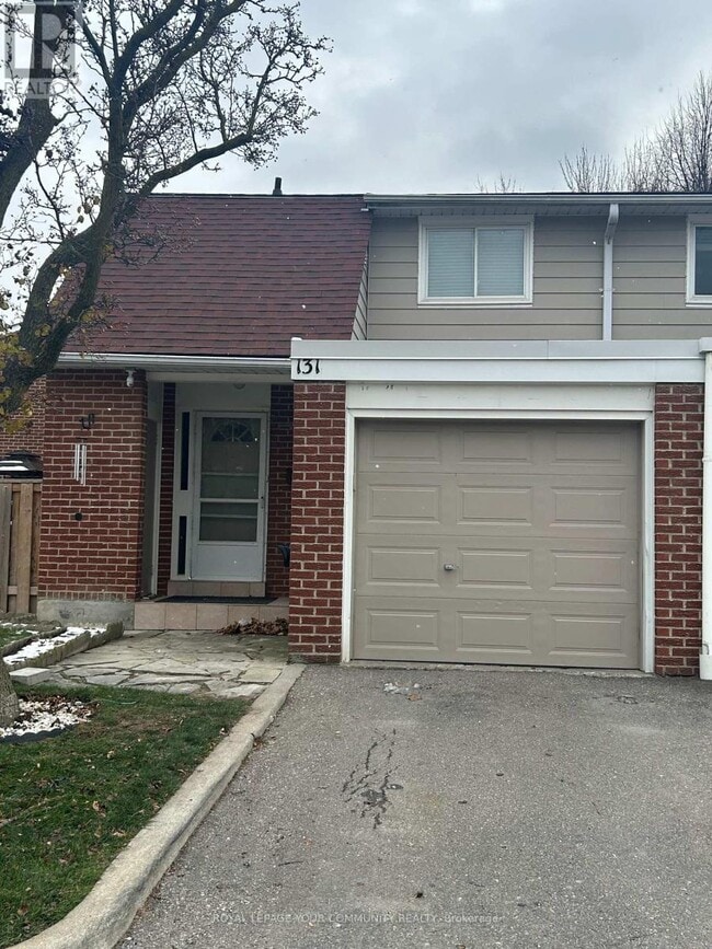 property at 215 Mississauga Vly Blvd