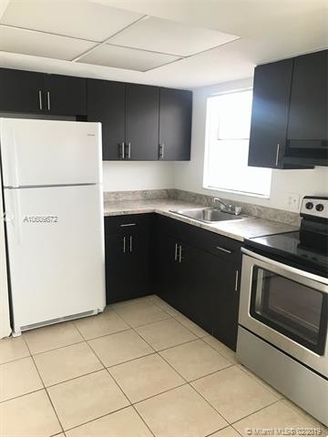 101 NE 41st St-Unit -B35 in Oakland Park, FL - Building Photo