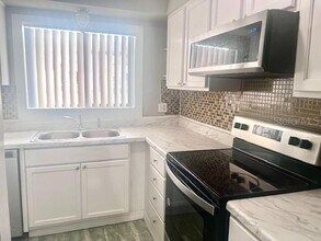 203 Eden Ln in Kissimmee, FL - Building Photo - Building Photo