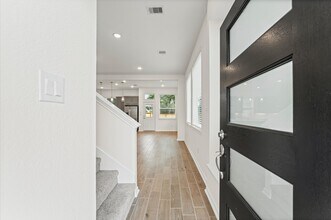 151 W Coralburst Lp in Montgomery, TX - Building Photo - Building Photo