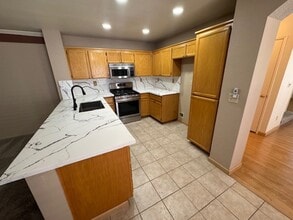 155 Brightstone Cir in Folsom, CA - Building Photo - Building Photo