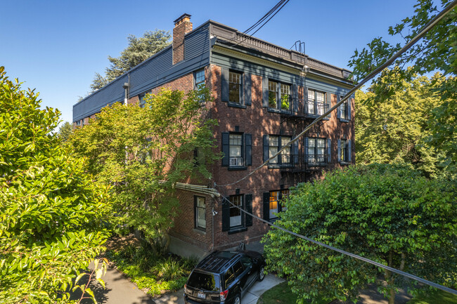 Washington Arms in Seattle, WA - Foto de edificio - Building Photo