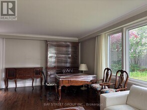 16 Overdale Rd in Toronto, ON - Building Photo - Building Photo