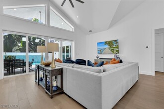 2130 Curtis St in Naples, FL - Building Photo - Building Photo