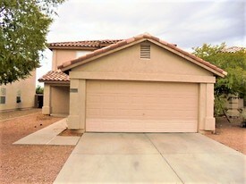 12717 W Paradise Dr in El Mirage, AZ - Building Photo