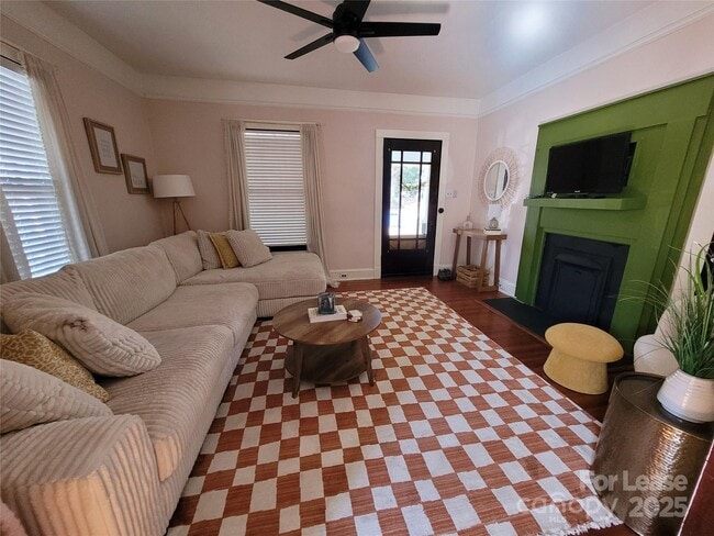 718 Wood St in Statesville, NC - Building Photo - Building Photo