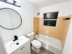 3100 Orange Center Blvd in Orlando, FL - Building Photo