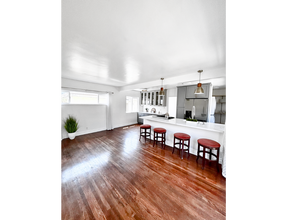 1230 N Hollywood Way in Burbank, CA - Building Photo - Building Photo