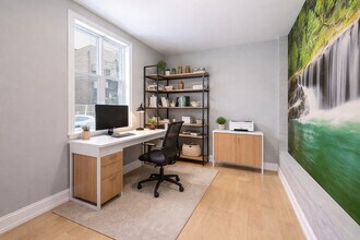 2242 N Western Ave in Chicago, IL - Building Photo - Building Photo