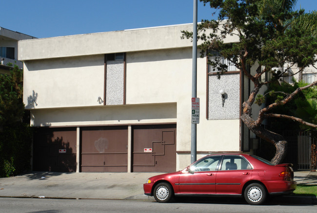 3845 Motor Ave in Culver City, CA - Building Photo - Building Photo