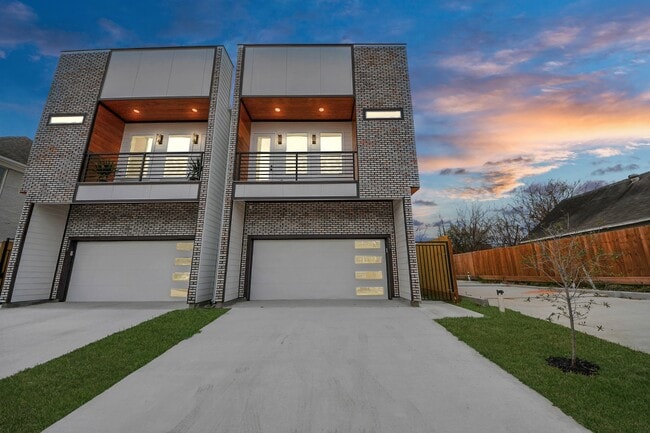 property at 2911 Wichita St