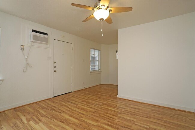1615 Wentworth St-Unit -6 in Houston, TX - Building Photo - Building Photo