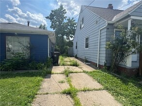 930 Wayside Rd in Cleveland, OH - Building Photo - Building Photo