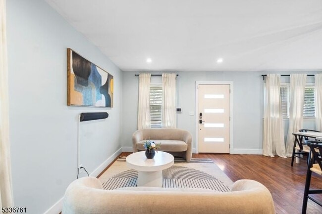 property at 53 Rhode Island Ave