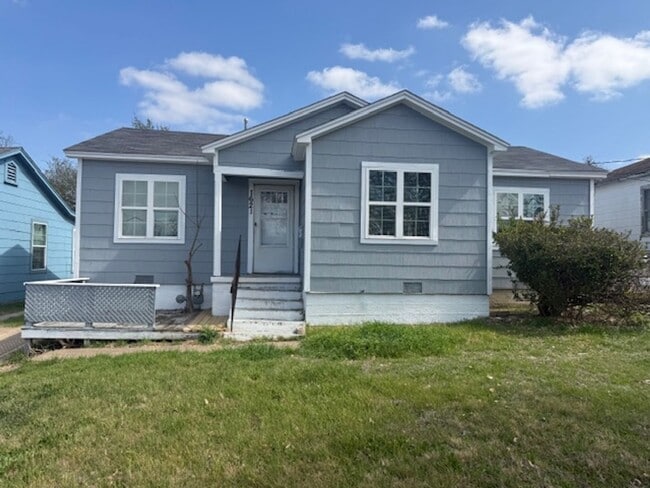 property at 1621 N 18th St