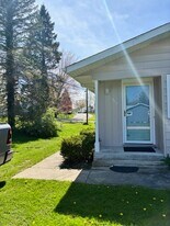 3414 Stoughton Rd, Unit 3414 Stoughton Rd. in Erie, PA - Building Photo