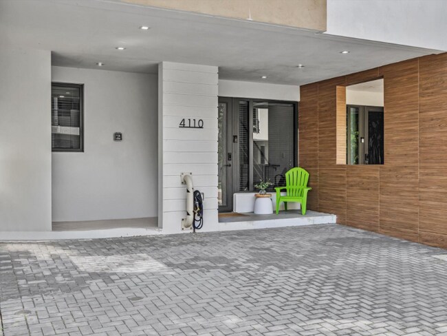 property at 4110 N Oak Pl