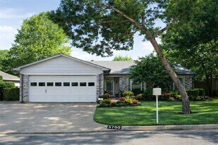 5700 Cherilee Ln in Haltom City, TX - Building Photo