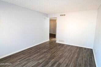 1750 E 6th Ave in Mesa, AZ - Building Photo - Building Photo