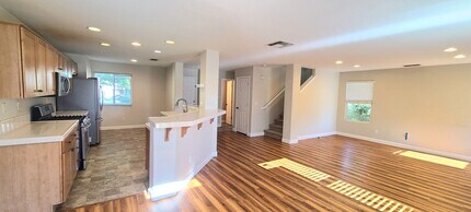 4440 Pittsfield Way in Mather, CA - Building Photo - Building Photo