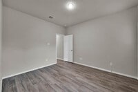 417 E Avenue G photo'